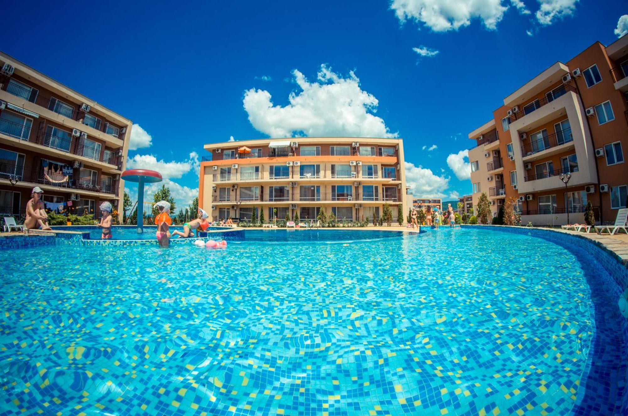 Waterpark Fort Apartments Sunny Beach Exterior photo