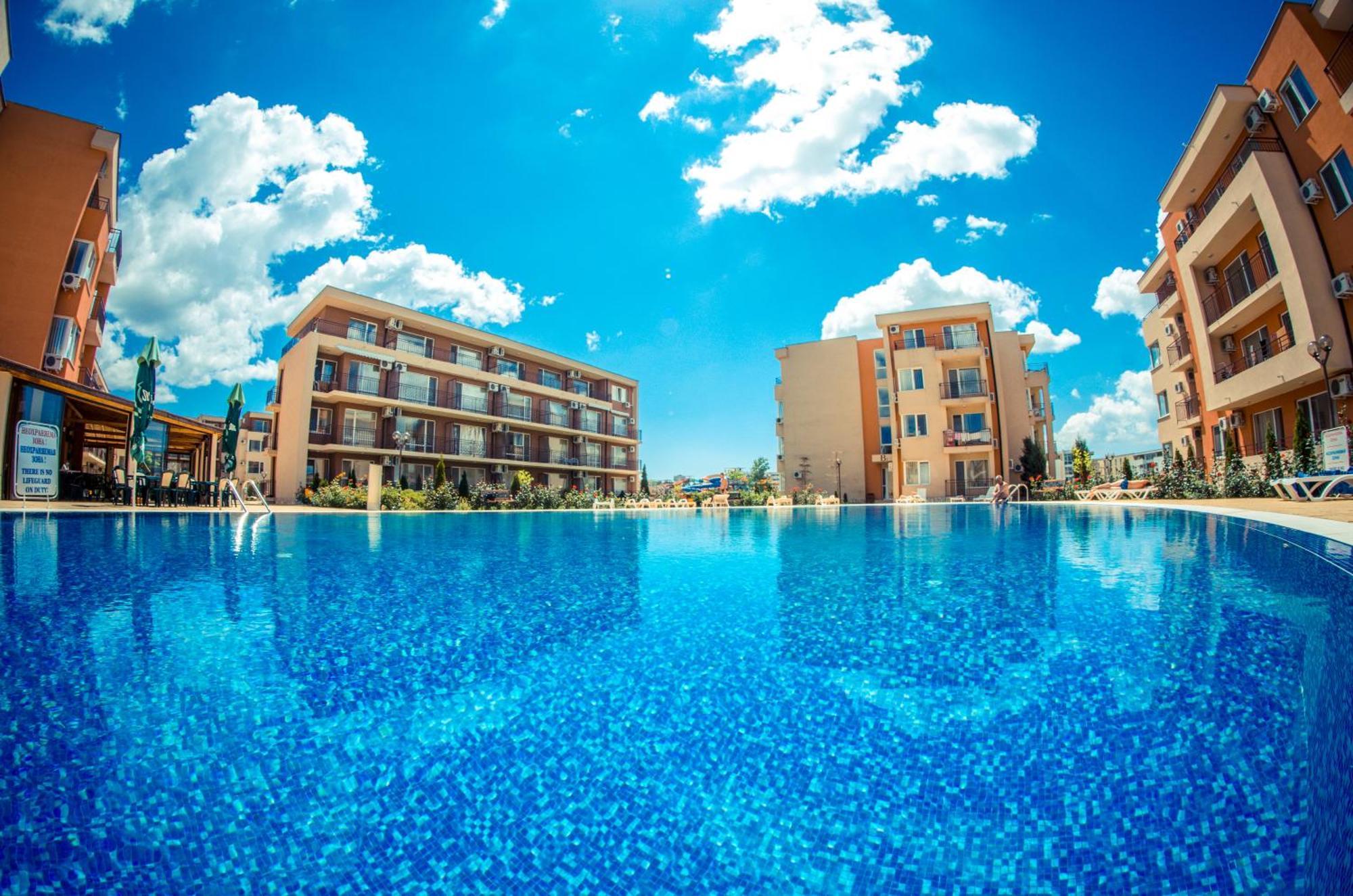 Waterpark Fort Apartments Sunny Beach Exterior photo